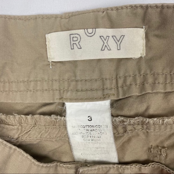 Roxy Khaki Cargo Capri Pants 🟡 - Picture 7 of 8